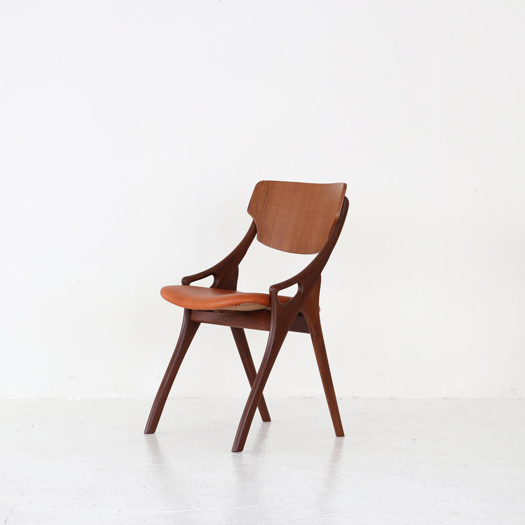 Dining chair / Arne Hovmand Olsen – FILM