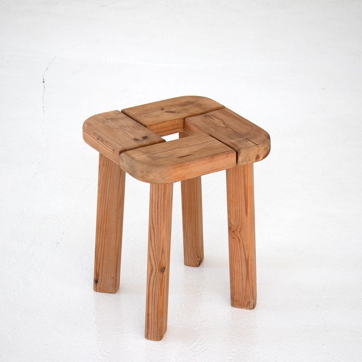 Stool – FILM