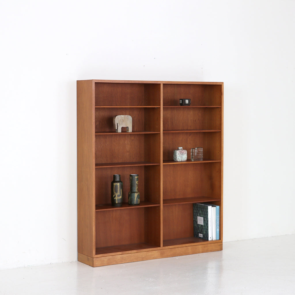 Book case / Borge Mogensen – FILM