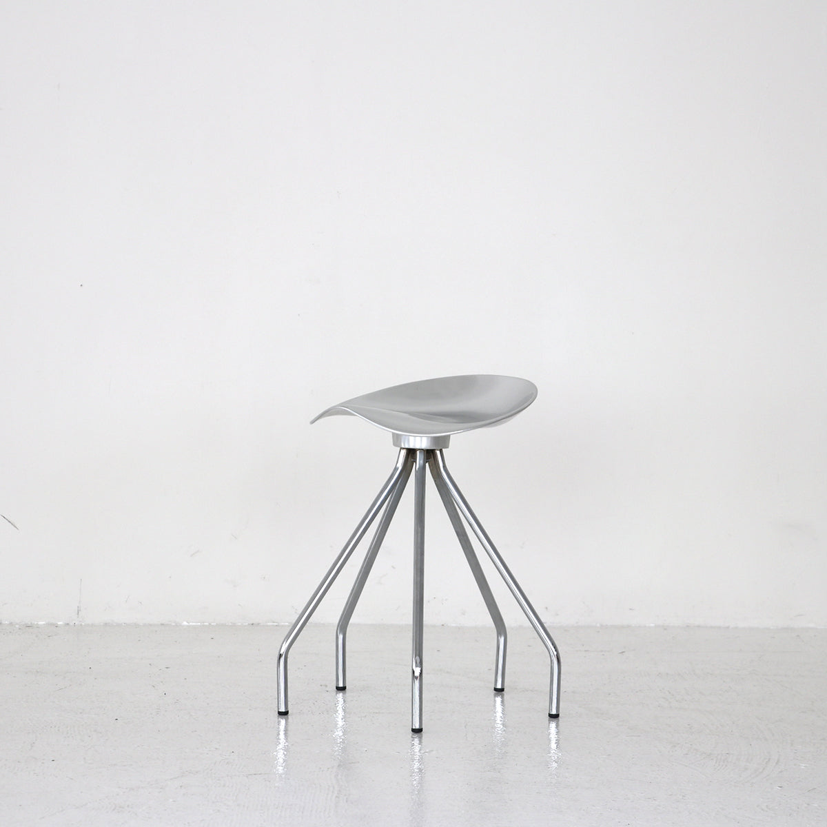 Jamaica Stool / Pepe Cortés – FILM