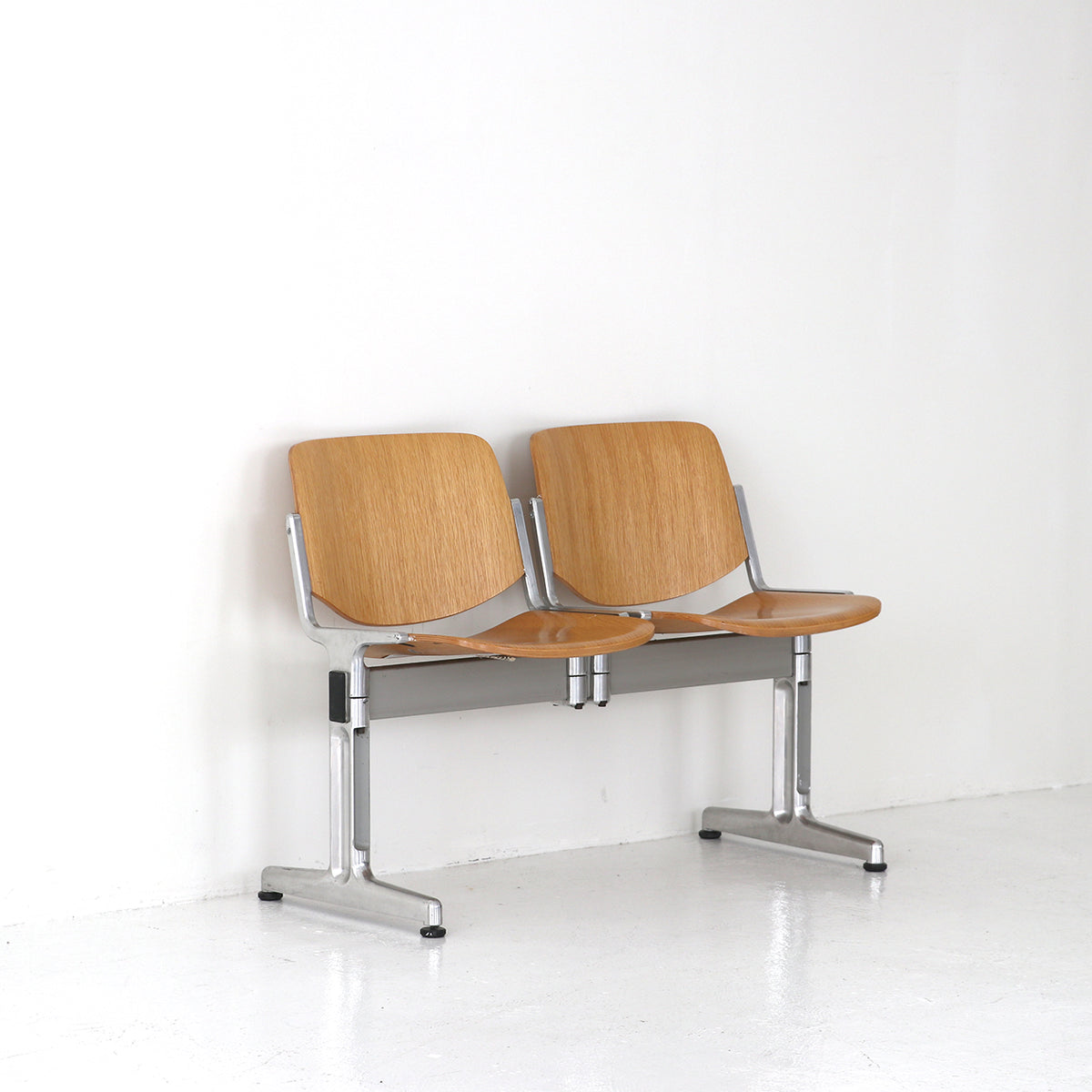 Bench / Giancarlo Piretti for Anonima Castelli – FILM