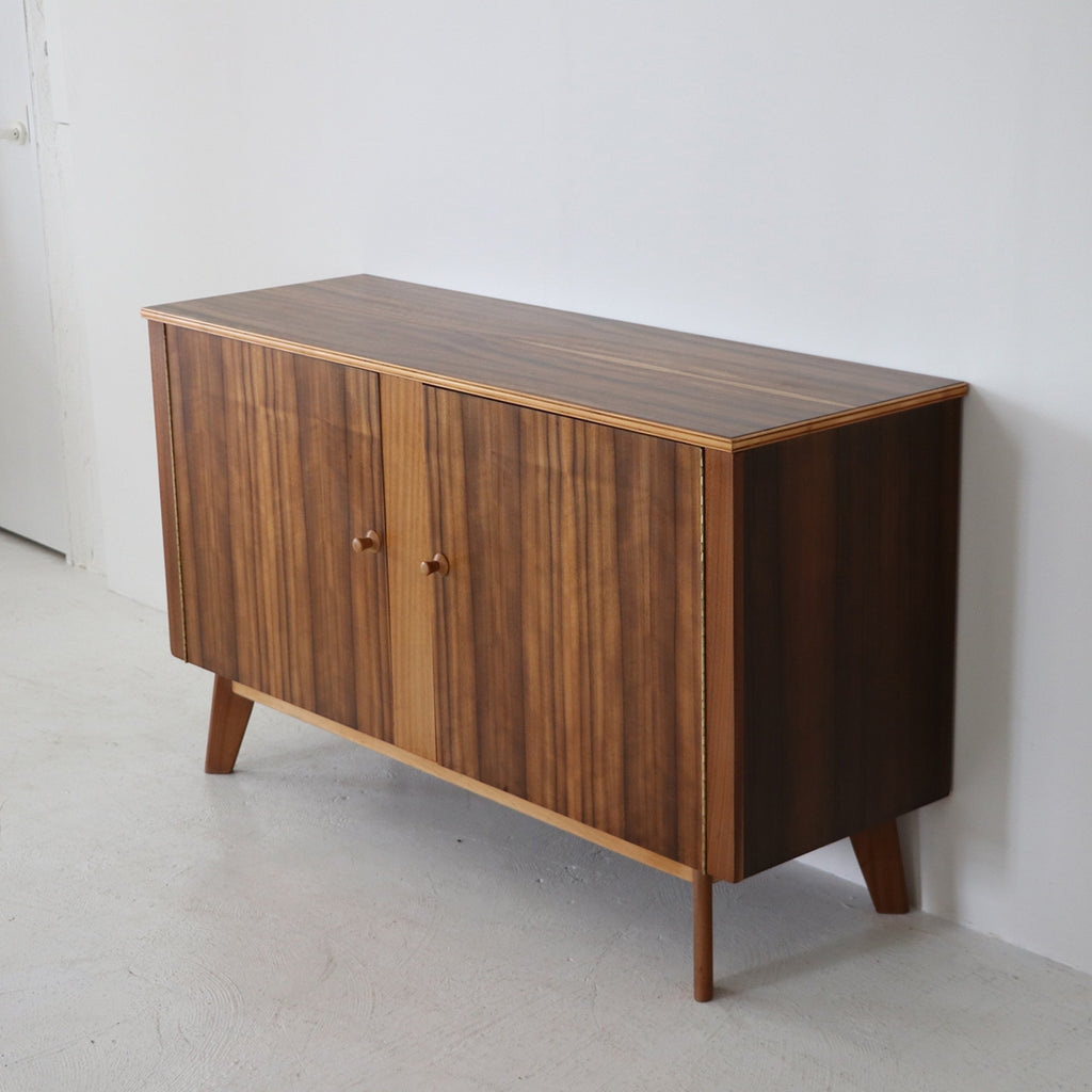 Sideboard / Morris of Glasgow – FILM