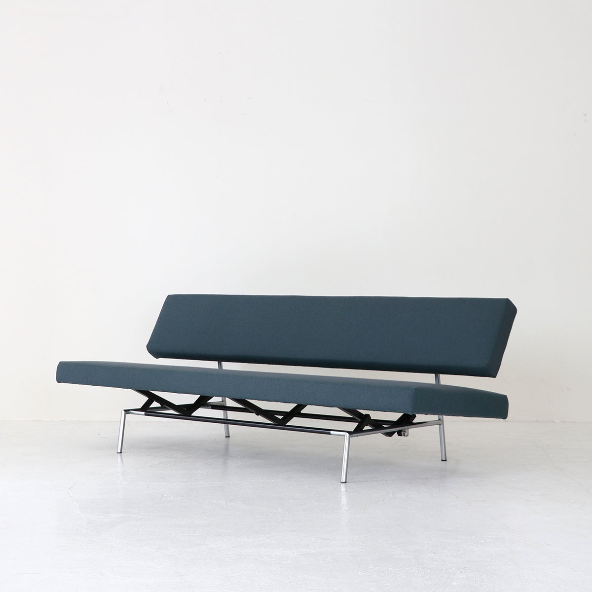 Day bed / Martin Visser for Spectrum – FILM