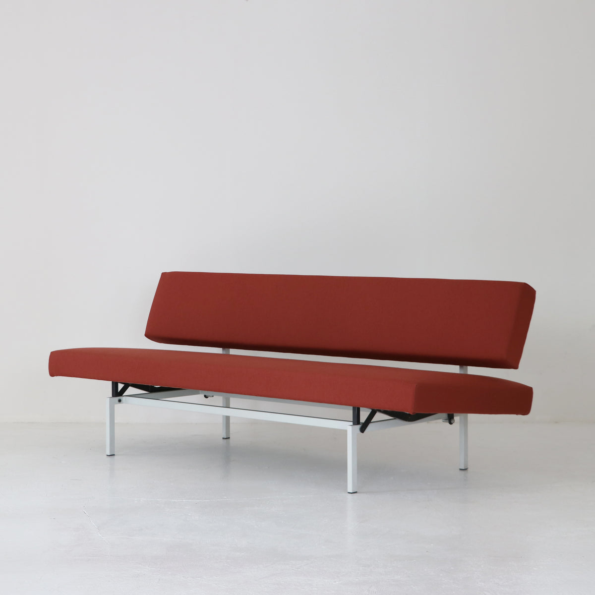 Model540 Day bed / Gijs van der Sluis for Gispen – FILM