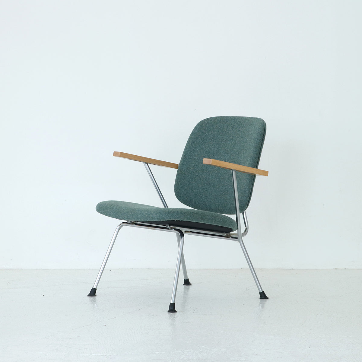 美品 Gispen ギスペン「クリーンルームチェア」 ポストモダンラウンジチェア Lounge chair / WH Gispen for Kembo – FILM