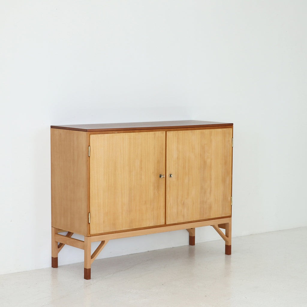 ヴィンテージ Borge Mogensen ボーエ•モーエンセン キャビネット Cabinet / Borge Mogensen – FILM