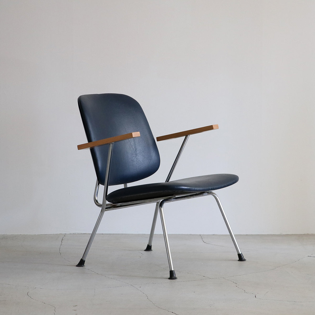 1Seat sofa / WH Gispen for Kembo – FILM